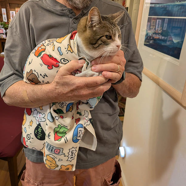 Cat Grooming Wrap For Stress-Free Nail Clipping & Medication